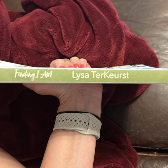 Finding I AM: Bible Study Book: How Jesus Fully Satisfies the Cry of Your Heart - Picture 3 of 3